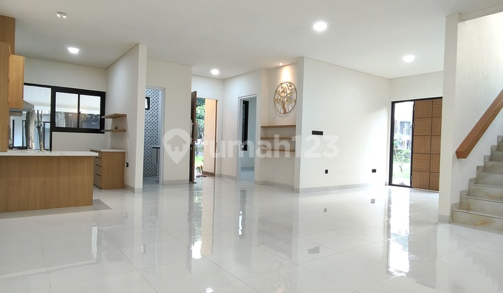 Dijual Rumah Minimalis Kontemporer 2 Lantai di BSD Eminent Tangerang