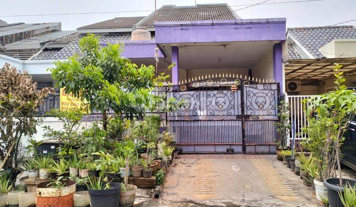 Rumah 2 Lantai Bagus Bebas Dari Banjir di Taman Royal Cipondoh 1