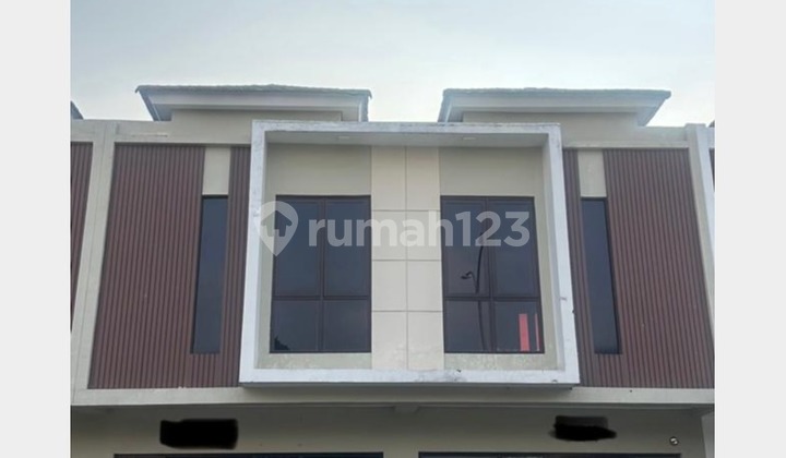 Ruko 2 Lantai Savoy Full Renov di JGC