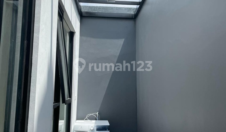 Murah Rumah 2 Lantai Metland Menteng Cluster Jura Cakung 2