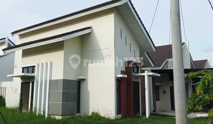 Rumah di Green Ara Residence, Cluster Ebony Harapan Indah, Bekasi Rumah di Green Ara Residence, Cluster Ebony Harapan Indah, Bekasi