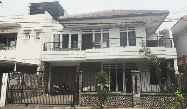 Disewakan Rumah Mewah di Kirana, Jakarta Utara Lokasi Strategis  1