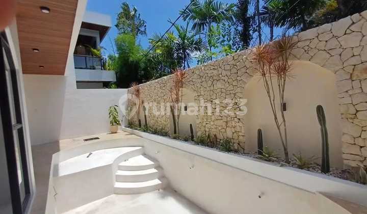Villa Baru Kuwum Kerobokan, Badung, Bali Villa Baru Kuwum Kerobokan, Badung, Bali