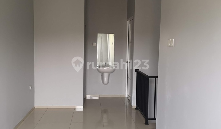 Bebas Banjir, Rumah, 2 Lantai di The Green Residence Legok 2