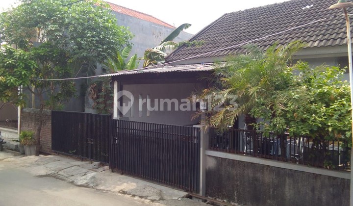 For Sale: House Near Highway and Industrial Area