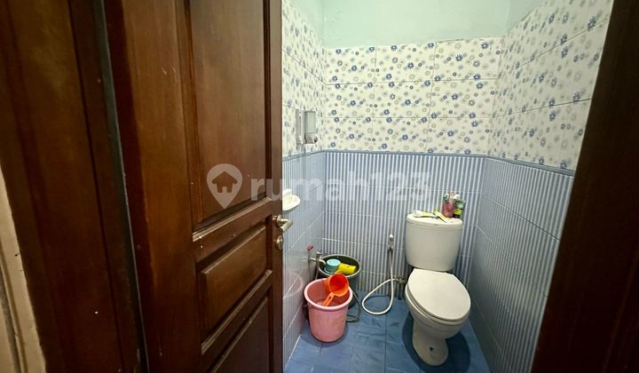 Rumah Satu Lantai Letak Strategis Ditengah Kota  2