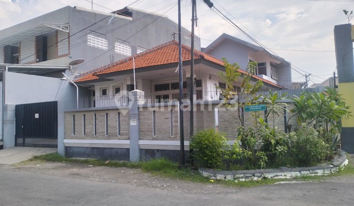 Rumah Bagus Ditengah Kota Letak Strategis Hook  1