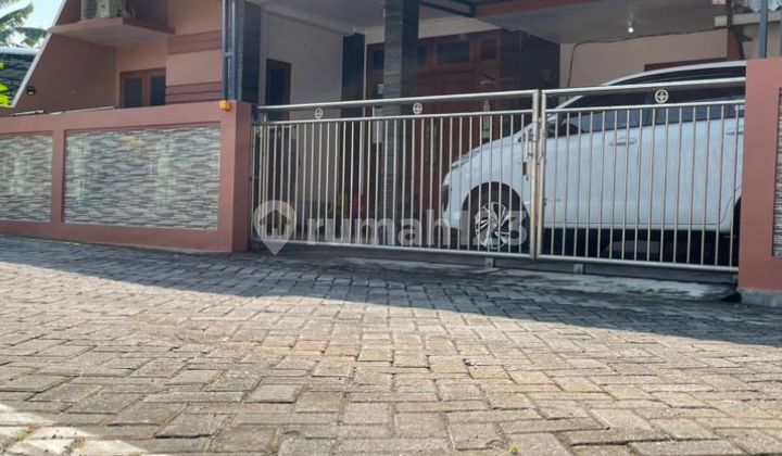 Rumah Satu Lantai Letak Strategis Ditengah Kota  1