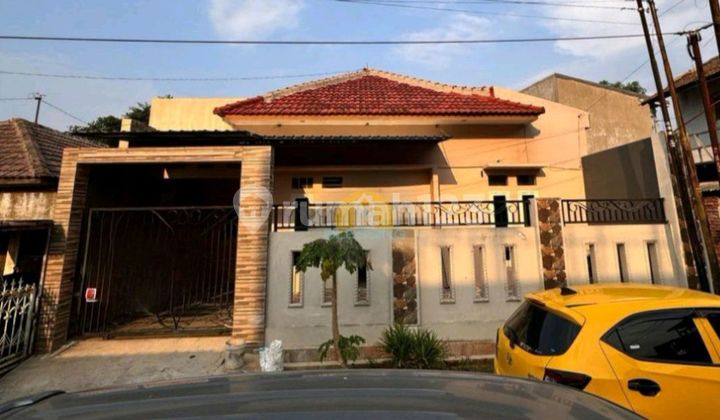 Rumah Bagus Diperumahan , Tempat Strategis Ditengah Kota  1