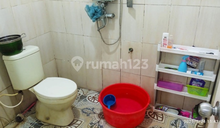 Land for Sale with Bonus Warehouse and Spacious Office, Green, Setu, Bekasi Near Harvest City, 15 Minutes to Burangkeng Toll Road