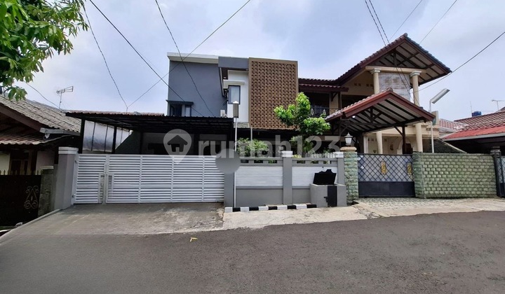 Rumah Mewah di Galaxy Jakasetia, 2 Lantai, Bangunan Masih Sangat Baru, Lokasi Strategis, Mudah Dijangkau, dan Fasilitas Lengkap. 2