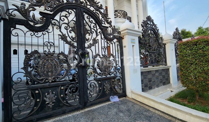 Luxury Home American Classic Design in Elite Housing at Billy Moon, Duren Sawit, East Jakarta 2