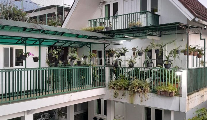 Villa / Accommodation for Quick Sale, Fully Furnished, Sturdy Building Below Market Price, Cheap! in Cibodas