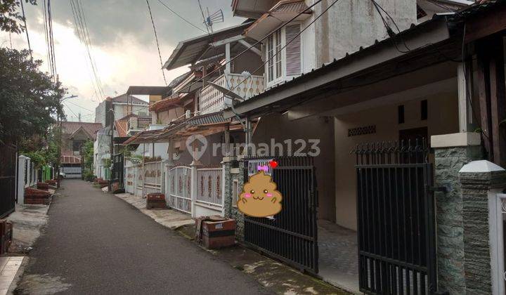 Dijual Cepat Rumah Di Rawamangun  Kokoh  Bagus Terawat 1.5  Lt  2