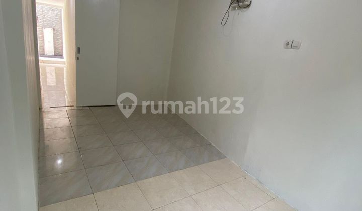Rumah di Jual Dlm Cluster One Gate di Pondok Kelapa Jak Tim Rumah di Jual Dlm Cluster One Gate di Pondok Kelapa Jak Tim