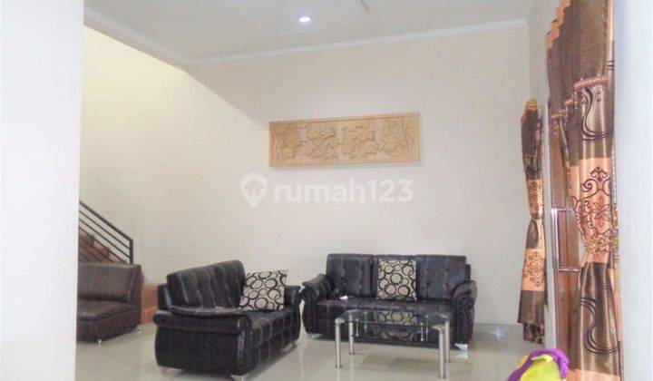 ruang keluarga dijual rumah 2 lt dalam