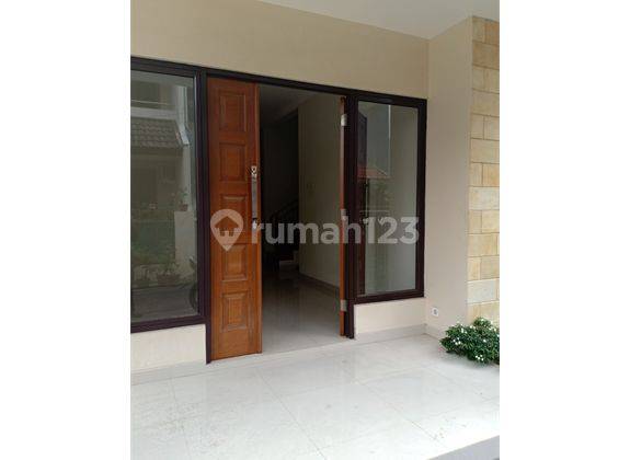 Rumah Baru Di Tebet Barat Jal Sel Semi Furnish  2