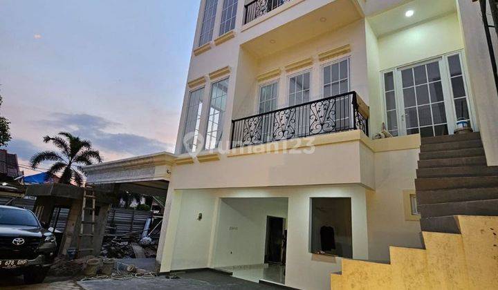 Rumah Mewah Baru Ada 3 Lt Di Pulomas Onegate System Full Marmer 1