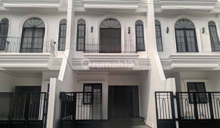 Dijual Rumah Classic Modern Lok Dkt Ke Jl Utama Otista Raya 1
