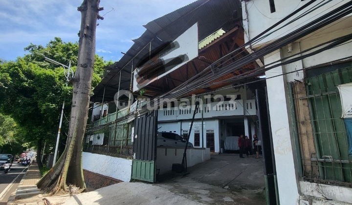 Affordable 4-Story Shophouse for Sale on Jl. Tb Simatupang, Kebagusan, South Jakarta. Affordable 4-Story Shophouse for Sale on Jl. Tb Simatupang, Kebagusan, South Jakarta.