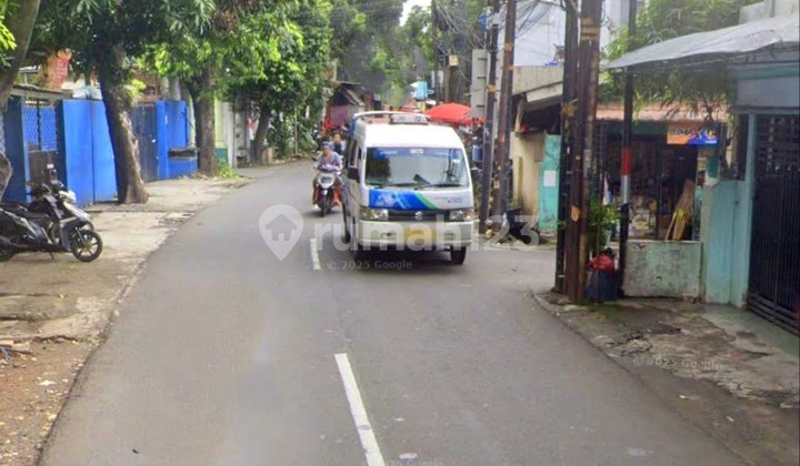 Dijual Cepat Rumah Terawat dengan Tanah Luas Lokasi Strategis Pinggir Jalan Raya H.baping Ciracas Jakarta Timur 2