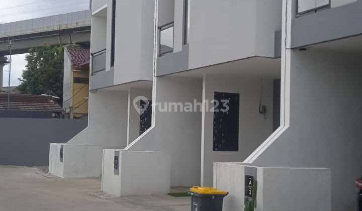 Rumah Baru 2 Lt Di Galaxy Bekasi  1