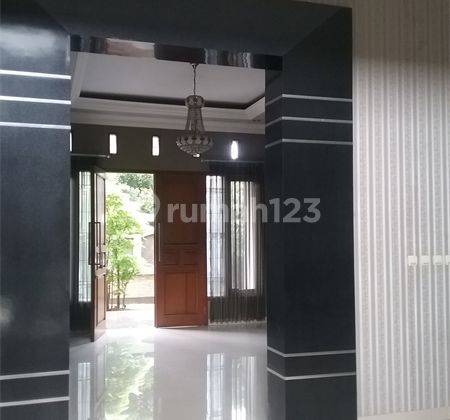 Rumah Mewah Kokoh Dalam Perumahan Pondok Kelapa Jakarta Timur 2