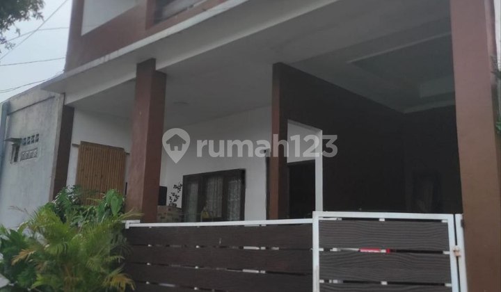 Di Jual Rumah 2 Lantai Minimalis Siap Huni Dalam Perumahan One Gate Asri dan Nyaman di Kodau Jatimekar Dekat ke Tol Jatiwarna Pondok Gede Bekasi Kota Di Jual Rumah 2 Lantai Minimalis Siap Huni Dalam Perumahan One Gate Asri dan Nyaman di Kodau Jatimekar Dekat ke Tol Jatiwarna Pondok Gede Bekasi Kota