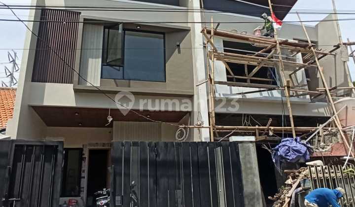 Rumah Keren Mewah Minimalis Lokasi Strategis Dalam Perumahan Dekat Toll Dan Golf Rawamangun Al-azhar Tiptop Rumah Sakit Persahabatan Dan Velodrome Mall Arion [ Kanan ] 1