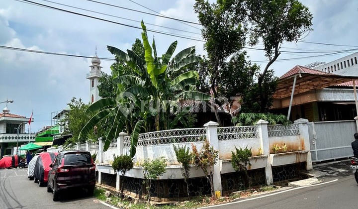 For Sale Sturdy Hook House in a Large Complex in Rawa Mangun, East Jakarta