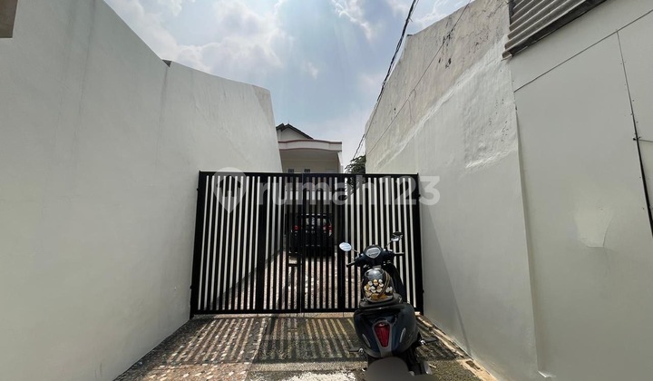 Dijual Rumah Full Renovasi Like New Dekat ke Tol Jatibening Area Jatimekar Kodau Bekasi 2