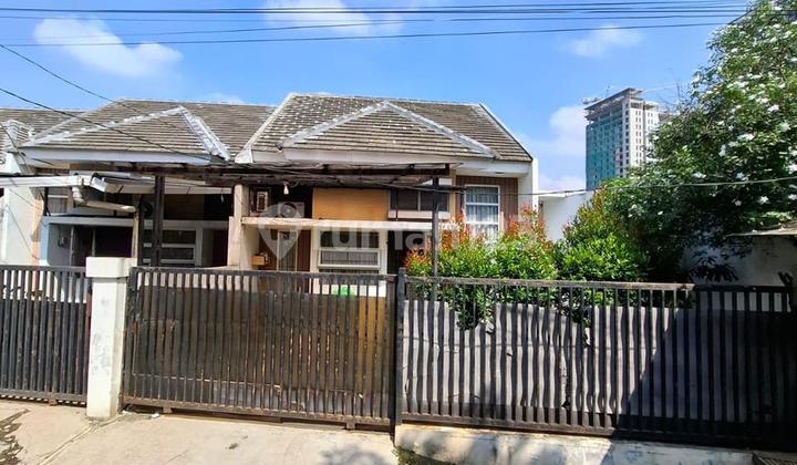 For Sale, Strategic House Location Pondok Ranji Bintaro
