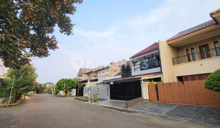 For Sale Luxury House in Large Complex, Flood-Free Cikunir South Bekasi