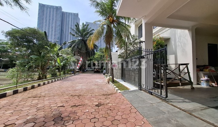 Dijual Rumah Lux 3 Lantai di Dalam Perumahan Nempel Galaxybekasi 2