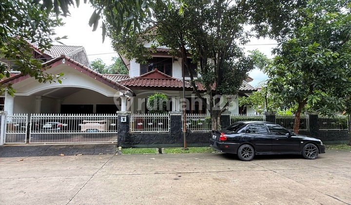 Spacious, Sturdy & Well-Maintained Cozy Home in Pura Melati 2, Strategic Location Near Mabes Hankam, Peaceful & Secure Environment.