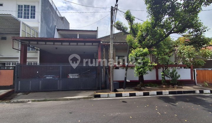 1.5-Story Semi-Furnished House in a Gated Community, Ready to Occupy, Near LRT Cikunir and Toll Gate in Jatibening 2