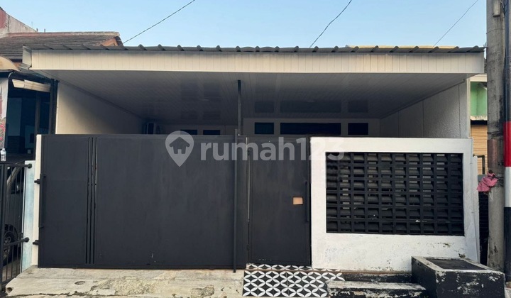 Dijual Cepat Rumah Baru Renovasi Bebas Banjir Dlm Komplek Di  Jatimakmur, Pondok Gede  Bekasi.  1