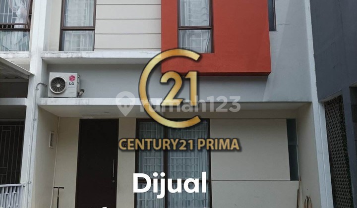 For Sale Nice Strategic House In North Serpong South Tangserang