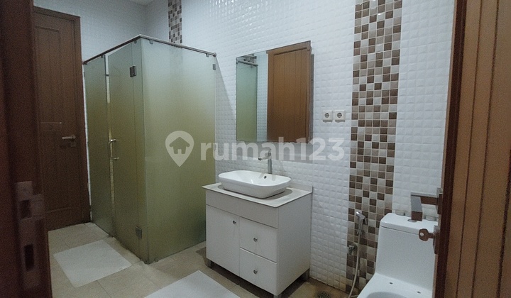 Dijual Rumah Bagus Strategis Harga Menarik di Pondok Pinang 2