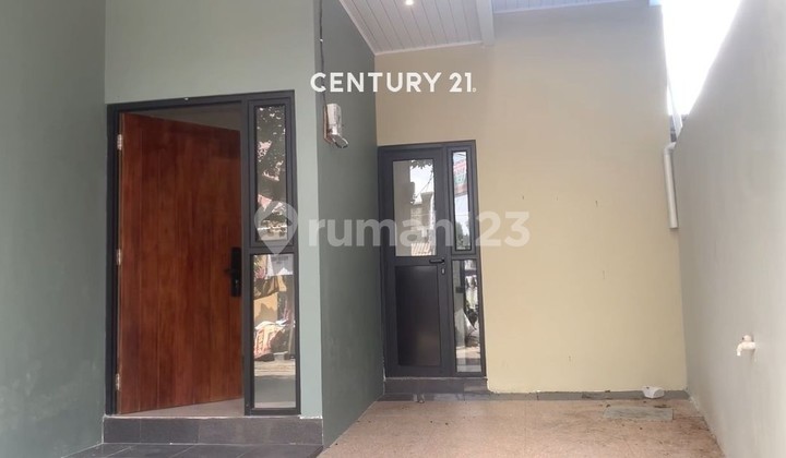 Dijual Rumah Hook 3 Lantai Lokasi Strategis Di Ciledug 2