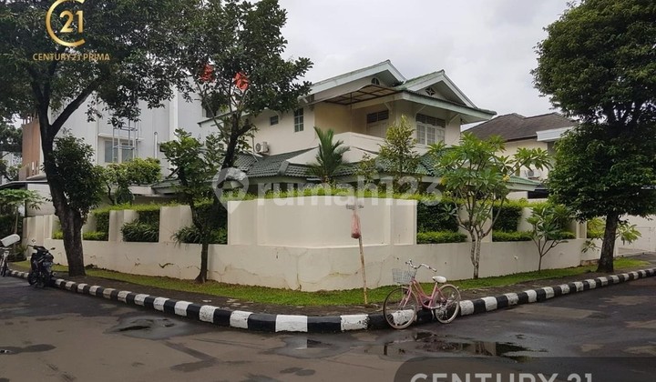 Dijual Rumah Hook Bagus Siap Huni  Di Bintaro Sektor 7