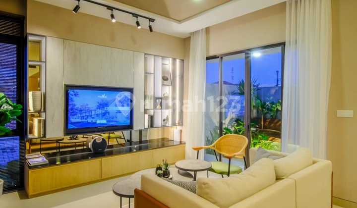 Dijual Rumah 2 Lantai  2