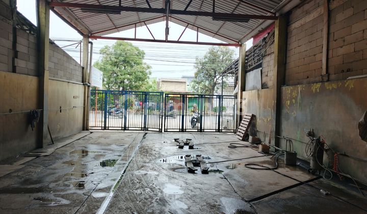 For Sale Land & Commercial Building Pasar Kemis Tangerang, Area