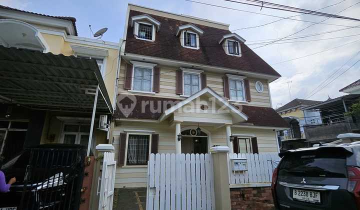 Dijual Rumah Hoek Mutiara Taman Palem Cengkareng, Da