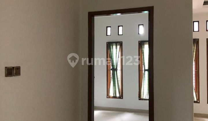 Dijual Rumah Villa Mutiara Serpong Tangerang Selatan, Ry 2