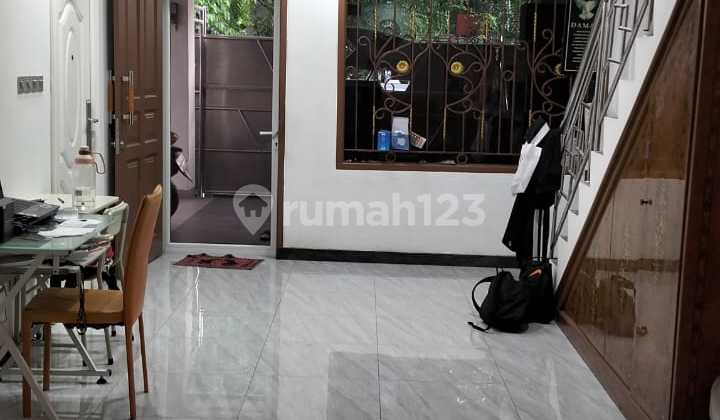 Dijual Cepat Rumah Hook Taman Palem Lestari Cengkareng 2