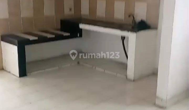 Dijual Cepat Ruang Usaha di Jl Semanan Raya 2