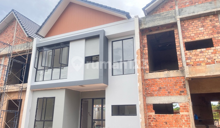 Dijual Rumah 2lantai Lokasi Strategis Ditengah Kota  2