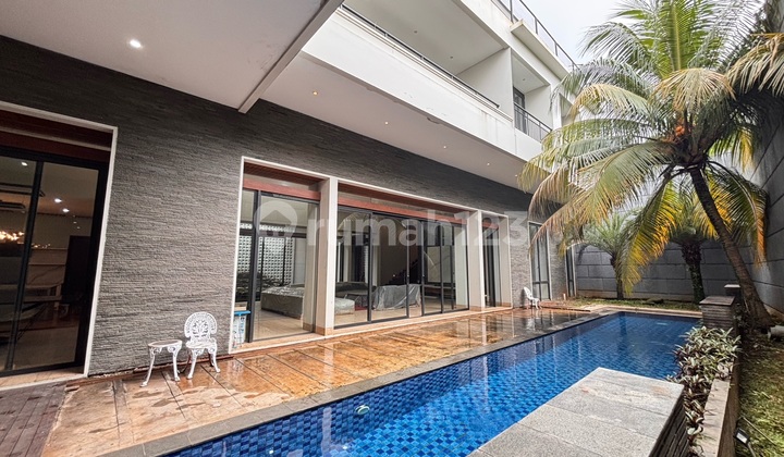 Rumah Brand New Mewah Siap Huni Dlm Cluster Premium di BSD City Dgn Pool Dekat Lap Golf