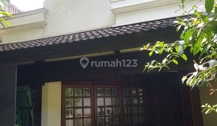 Rumah Bagus Hadap Timur Dekat Area Blok M 0171 2